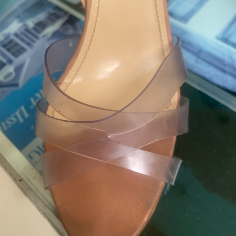 Manolo Blahnik Nude Heels with clear PVC straps - Picture 2 of 4